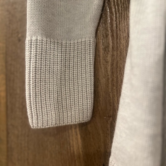 Banana Republic Gray Women's Cardigan XSP Merino Fine Wool Blend - Picture 2 of 6